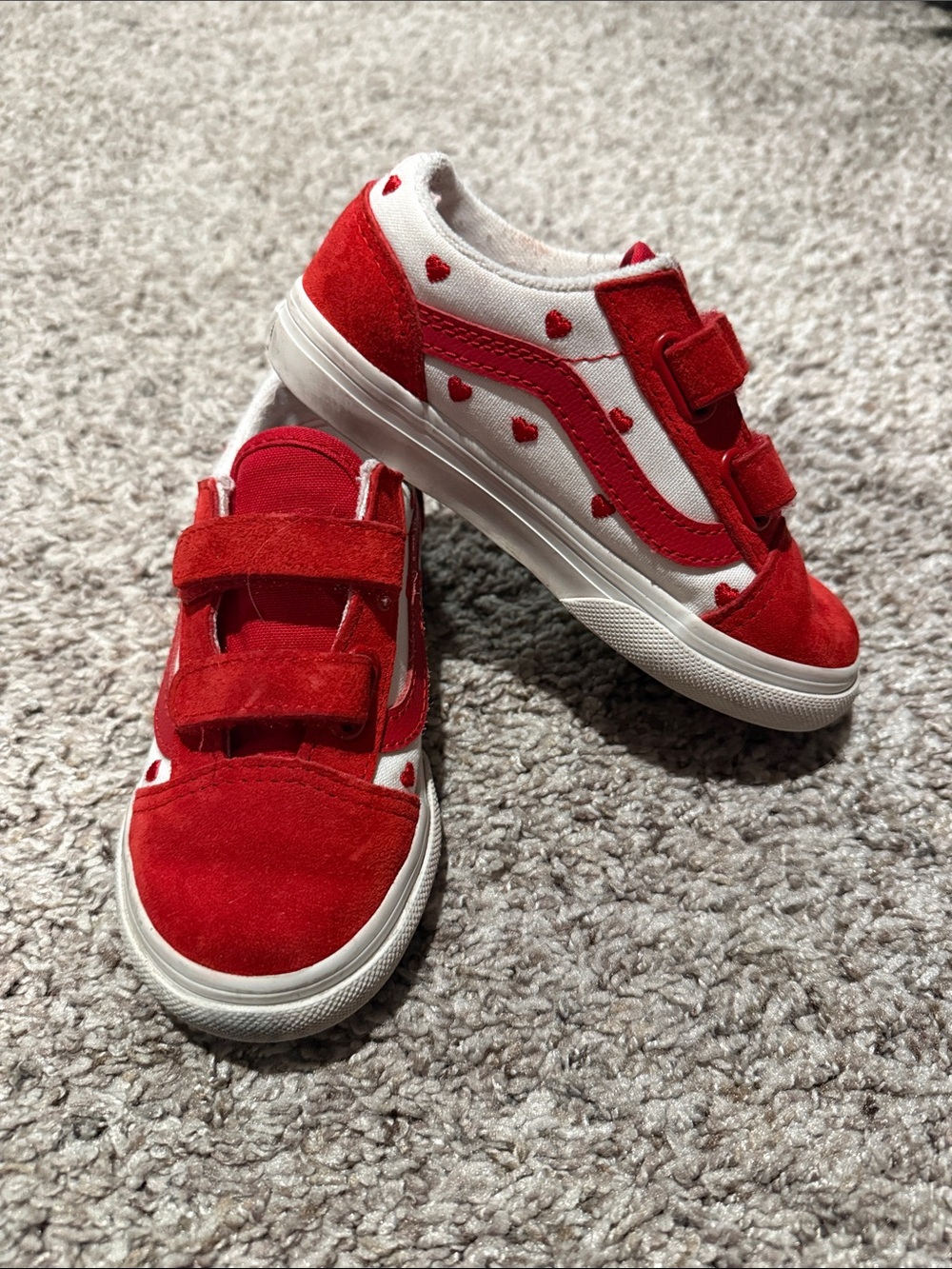 Red heart vans